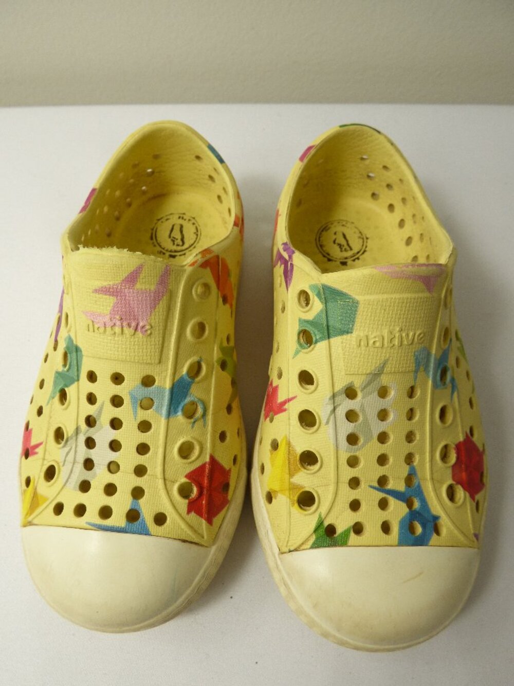 Native Toddler Yellow Origami Animal Shoes, Size 7
